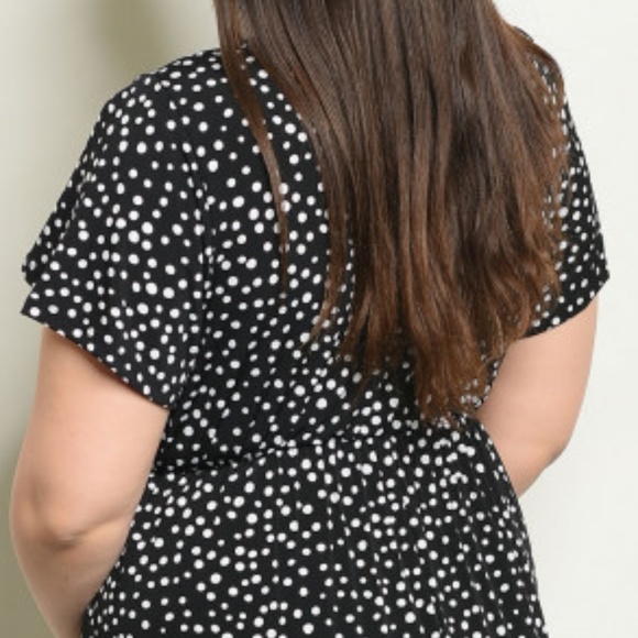 BLACK WHITE WITH DOTS PLUS SIZE DRESS - Picture 3 of 4